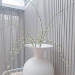 Mooie Silka takken groot met witte bloemetjes 4x, Huis en Inrichting, Woonaccessoires | Kunstplanten en Kunstbloemen, Ophalen