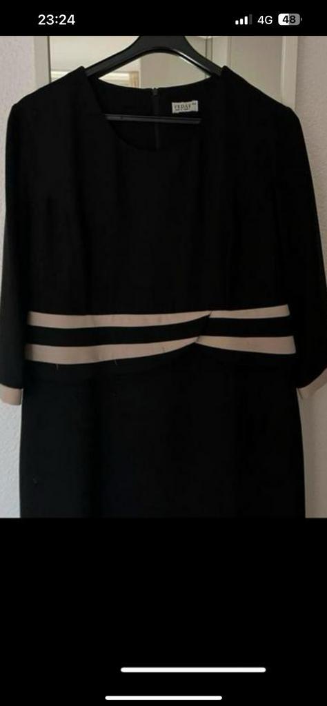 Zwarte jurk maat 42, Kleding | Dames, Jurken, Zo goed als nieuw, Maat 42/44 (L), Zwart, Onder de knie, Ophalen of Verzenden