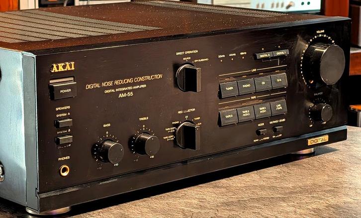 AKAI AM-55 - BUILD IN DAC - GARANTIE - PHONO - VINTAGE, Audio, Tv en Foto, Versterkers en Receivers, Refurbished, Stereo, 60 tot 120 watt