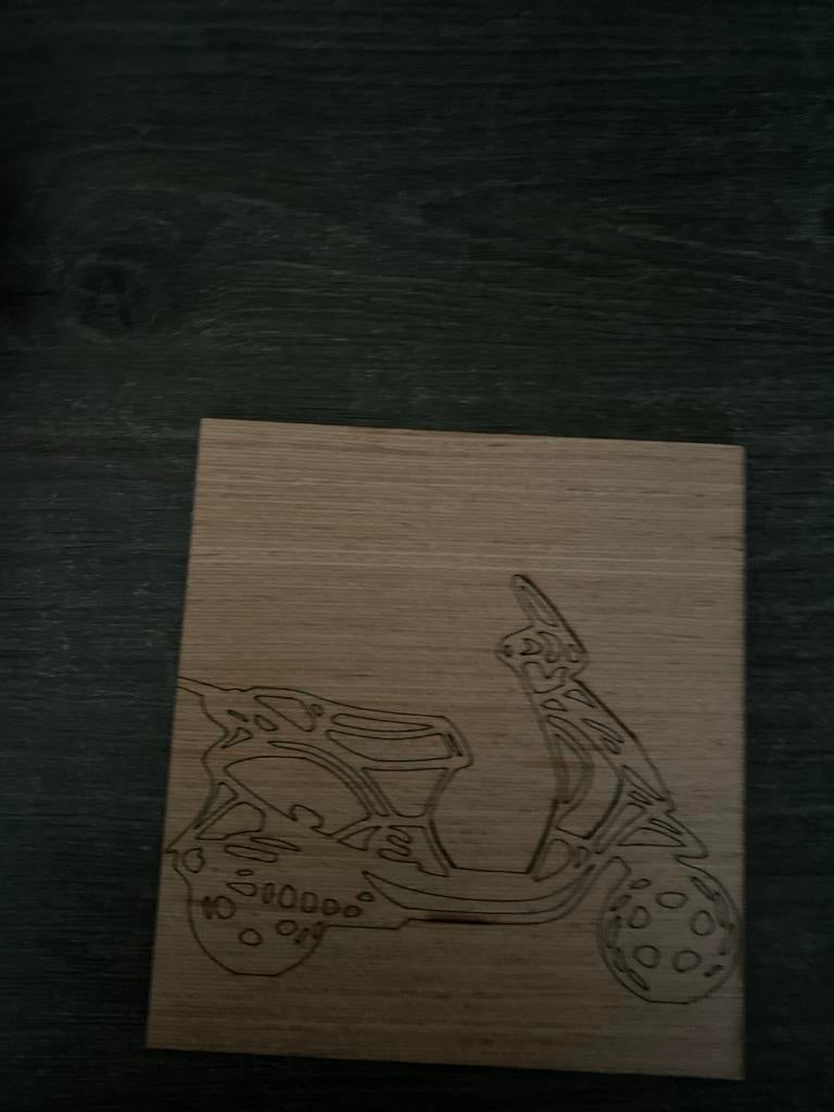 Houten scooter knutselwerk, Hobby en Vrije tijd, Knutselen, Ophalen of Verzenden, Zo goed als nieuw, Knutselwerk