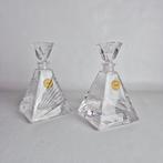 Set van 2 vintage kristallen piramide karaffen, Antiek en Kunst, Antiek | Glas en Kristal, Verzenden