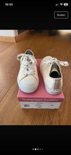 Crème trouw sneakers - Nieuw! - Maat 37, Beige, Nieuw, Ophalen of Verzenden, Sneakers of Gympen