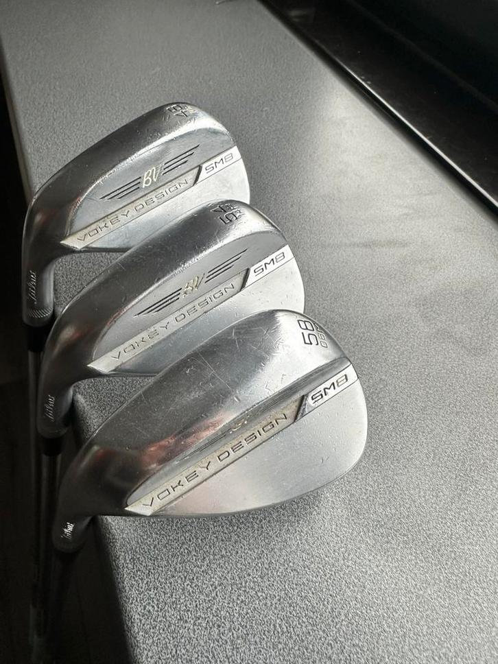 Linkshandige Titleist Vokey Wedges SM8 58/54/48 graden, Sport en Fitness, Golf, Gebruikt, Set, Ophalen
