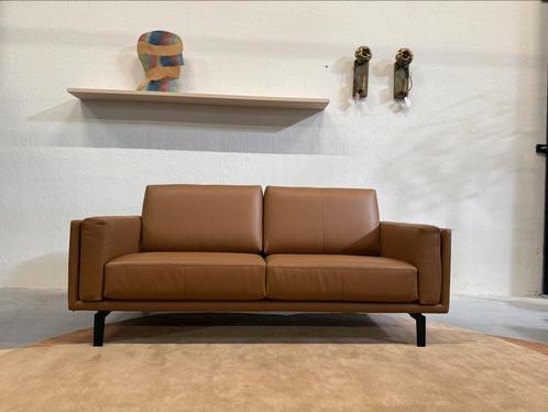 Nieuw Leolux Bellice Bank 2x80 Design Senso Camel Leer 193, Huis en Inrichting, Banken | Bankstellen, Nieuw, Rechte bank, Tweepersoons