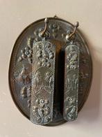 Koperen wandbord met 2 kledingborstels, Antiek en Kunst, Antiek | Koper en Brons, Verzenden, Koper