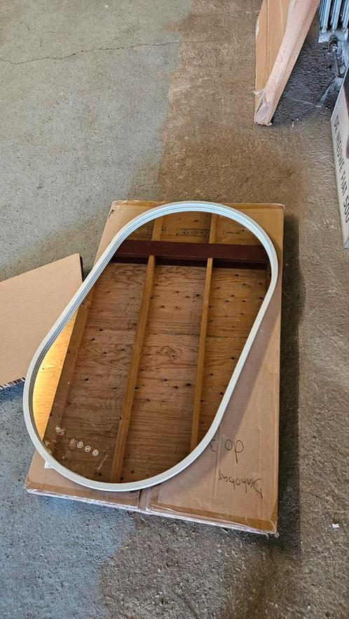 Moon spiegel ovaal mat wit S826-010, Huis en Inrichting, Woonaccessoires | Spiegels, Zo goed als nieuw, 50 tot 75 cm, 100 tot 150 cm