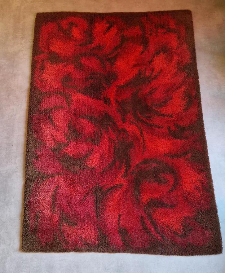 vintage vloerkleed bruin rood jaren 70 kleed, Huis en Inrichting, Stoffering | Tapijten en Kleden, Gebruikt, 100 tot 150 cm, 150 tot 200 cm
