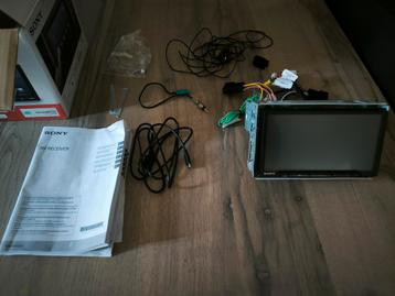 Tekoop: Sony XAV-AX6050 Headunit beschikbaar voor biedingen