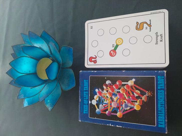 Zeldzame vintage tarot set tree of life tarot, Boeken, Esoterie en Spiritualiteit, Gelezen, Overige typen, Tarot of Kaarten leggen