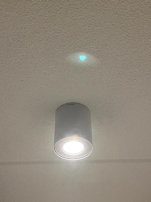 Philips witte plafond spot inclusief lamp, Huis en Inrichting, Lampen | Spots, Zo goed als nieuw, Plafondspot of Wandspot, Metaal of Aluminium