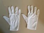 Eenvoudige witte handschoenen. Damesmaat., Ophalen, Zo goed als nieuw, Handschoenen, Hoed of Pet