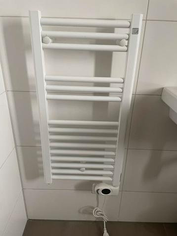 Zehnder Aura elektrische badkamer radiator 300W instlbr wkpr beschikbaar voor biedingen