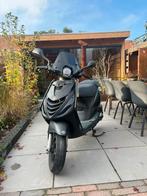 Piaggio zip, Fietsen en Brommers, Scooters | Piaggio, Ophalen, Zo goed als nieuw, Benzine, Zip