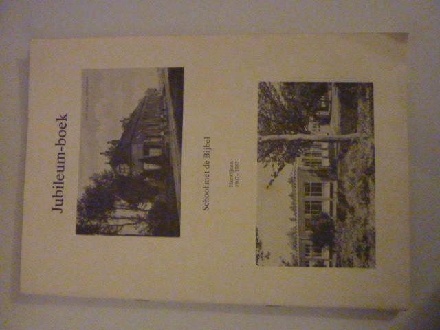 School met de bijbel Herwijnen - Jubileum-boek, Boeken, Overige Boeken, Zo goed als nieuw, Ophalen of Verzenden