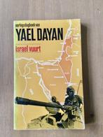 Yael Dayan. Israël vuurt. Oorlogsdagboek. 1967 Wereldbibl., Gelezen, Ophalen of Verzenden