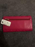 Guess Portemonnee Fuchsia, Sieraden, Tassen en Uiterlijk, Portemonnees, Guess, Ophalen of Verzenden, Zo goed als nieuw, Roze