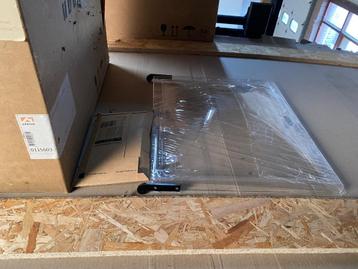 Ubbink PE Bovenlicht Verbeterde Holle met uitzetter BC2 beschikbaar voor biedingen