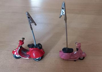 2 scooter kaarthouders
Voor de verzamelaar beschikbaar voor biedingen