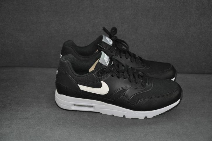 Nike air max 1 ultra essentials 37.5, Nike air max schoenen, Kleding | Dames, Schoenen, Nieuw, Sneakers of Gympen, Zwart, Ophalen of Verzenden