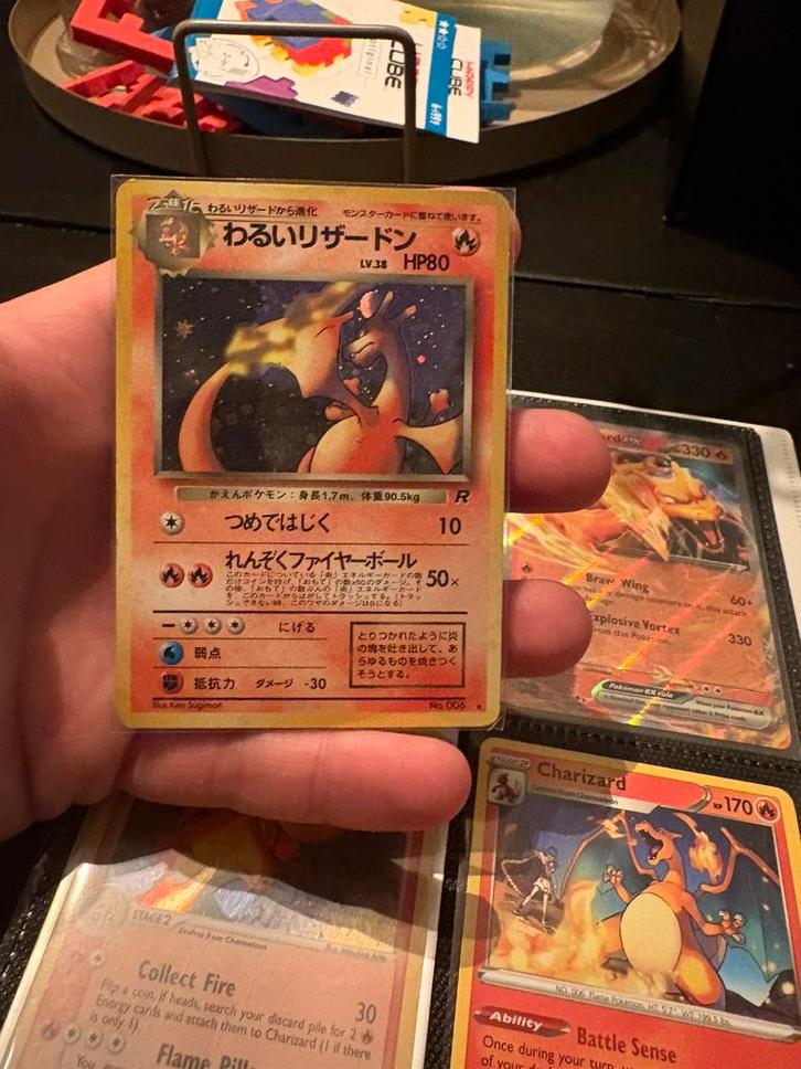 Dark Charizard holo, Hobby en Vrije tijd, Verzamelkaartspellen | Pokémon, Zo goed als nieuw, Meerdere kaarten, Foil, Ophalen of Verzenden