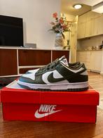 Nike dunk low olive maat 40,5 nieuw met og doos sneakers, Ophalen of Verzenden, Zo goed als nieuw, Overige kleuren