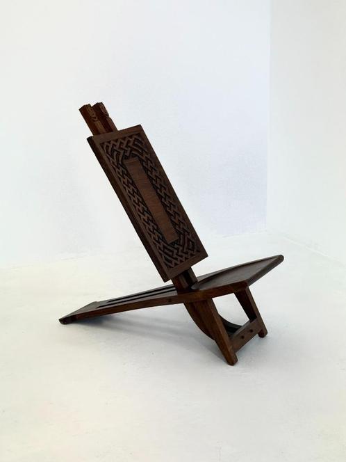 Antiek decoratieve stoel met Afrikaans houtsnijwerk, Antiek en Kunst, Antiek | Meubels | Stoelen en Banken, Ophalen