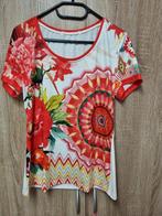 T shirt met vrolijke kleuren en steentjes., Ophalen of Verzenden, Zo goed als nieuw, Korte mouw