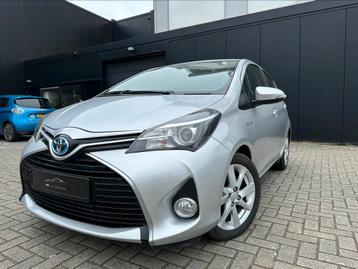 Toyota Yaris Dynamic Hybride Automat Navi Camera PDC 1e Eig.