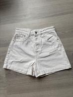 Stradivarius korte broek, Wit, Ophalen of Verzenden, Zo goed als nieuw, W27 (confectie 34) of kleiner