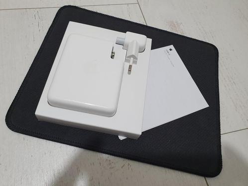 Apple MacBook USB-C 140w Power Adapter, Computers en Software, Laptop-opladers, Gebruikt, Ophalen of Verzenden