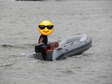Prachtig stevig bootje met 4 taks motor  beschikbaar voor biedingen