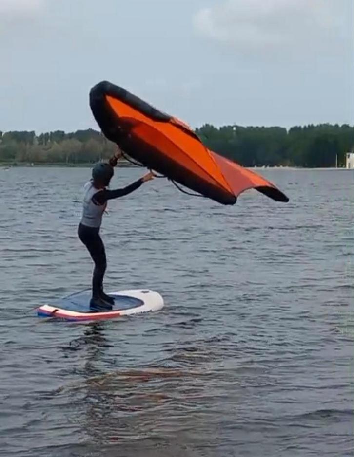 Slingshot wingfoil board + foil + wing, Watersport en Boten, Wingsurfen, Gebruikt, Wingsurf-board, Ophalen
