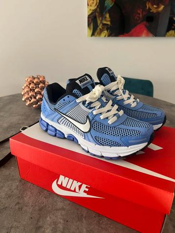 Nike Vomero 5 OG Royal Pulse 40.5 Als Nieuw beschikbaar voor biedingen