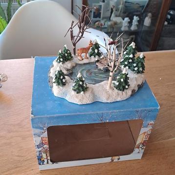 Wintervijver voor kerstdorp beschikbaar voor biedingen