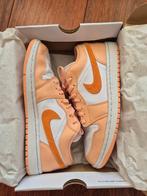 JORDAN LOW maat 42 dames oranje roze sunset haze sneakers, Nike Air Jordan, Oranje, Ophalen of Verzenden, Sneakers of Gympen