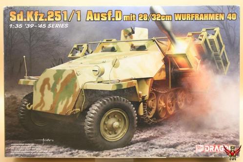 ROWASP | Dragon 1/35 Sd Kfz 251 Ausf D with 28/32cm Wurfrahm, Hobby en Vrije tijd, Modelbouw | Auto's en Voertuigen, Zo goed als nieuw