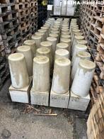 max. 65 stuks gebruikte betonpalen sierpalen springpalen, Tuin en Terras, Palen, Balken en Planken, Ophalen of Verzenden