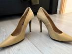 Beige Stiletto's maat 39, Ophalen of Verzenden, Zo goed als nieuw, Beige, Schoenen