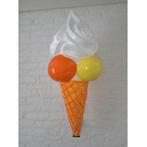 Schepijsje 90 cm - polyster schepijs op ijshoorn met beugel, Verzamelen, Merken en Reclamevoorwerpen, Ophalen, HorecaBeelden, Overige typen