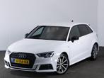 Audi A3 Sportback S-Line 35 TFSI 150 PK CoD | LED | Stoelver, 4 cilinders, 150 pk, Leder en Stof, Wit