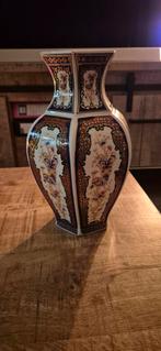 Porseleinen vaas, Antiek en Kunst, Ophalen of Verzenden