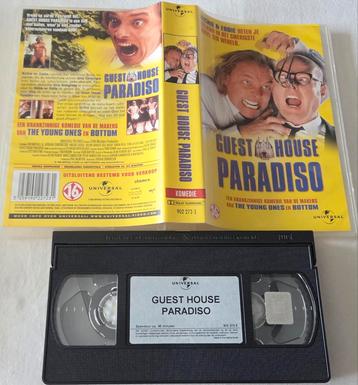 Guest House Paradiso VHS Comedy beschikbaar voor biedingen