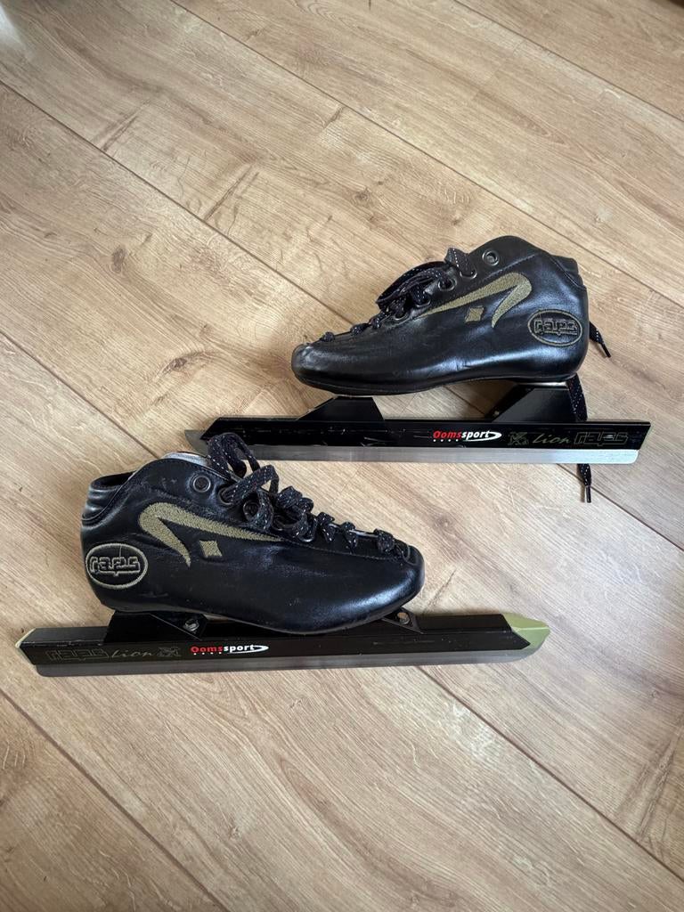Raps noren, schaatsen maat 33 + warmtehoezen, Sport en Fitness, Schaatsen, Ophalen of Verzenden, Zo goed als nieuw, Noren, Raps