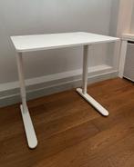 IKEA Relatera bureau - 90 x 60 cm, Huis en Inrichting, Bureaus, Ophalen, In hoogte verstelbaar, Zo goed als nieuw, Bureau