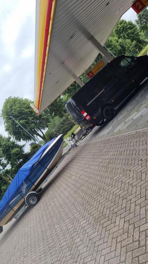 Speedboot regal medaillon  met gereviseerde motor mercruiser, Watersport en Boten, Speedboten, Gebruikt, 6 meter of meer, Benzine