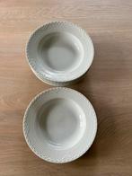 Royal Copenhagen, 6 diepe witte borden., Huis en Inrichting, Keuken | Servies, Gebruikt, Ophalen of Verzenden, Bord(en), Effen