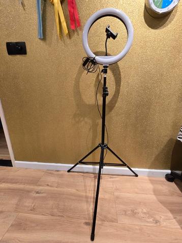 Ring selfie lamp  beschikbaar voor biedingen