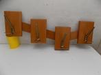 Vintage jaren 70 houten wandkapstok met 4 royale haken, Ophalen of Verzenden, Gebruikt