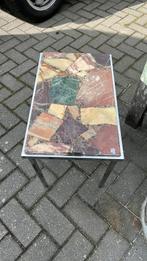 Bijzettafeltje jaren 60 onyx en epoxy op chrome onderstel, Minder dan 55 cm, Gebruikt, Jaren 60, Ophalen of Verzenden