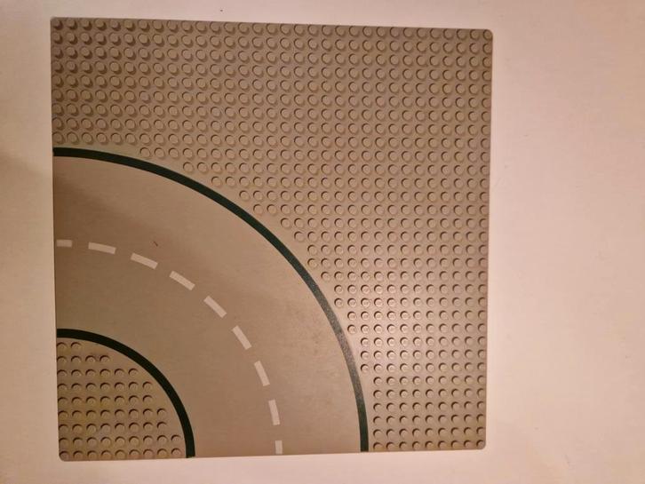 Lego Bocht Wegenplaat 32x32 Grijs (2 stuks), Kinderen en Baby's, Speelgoed | Duplo en Lego, Gebruikt, Ophalen of Verzenden